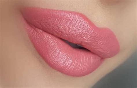 Soft Pink Lipstick 